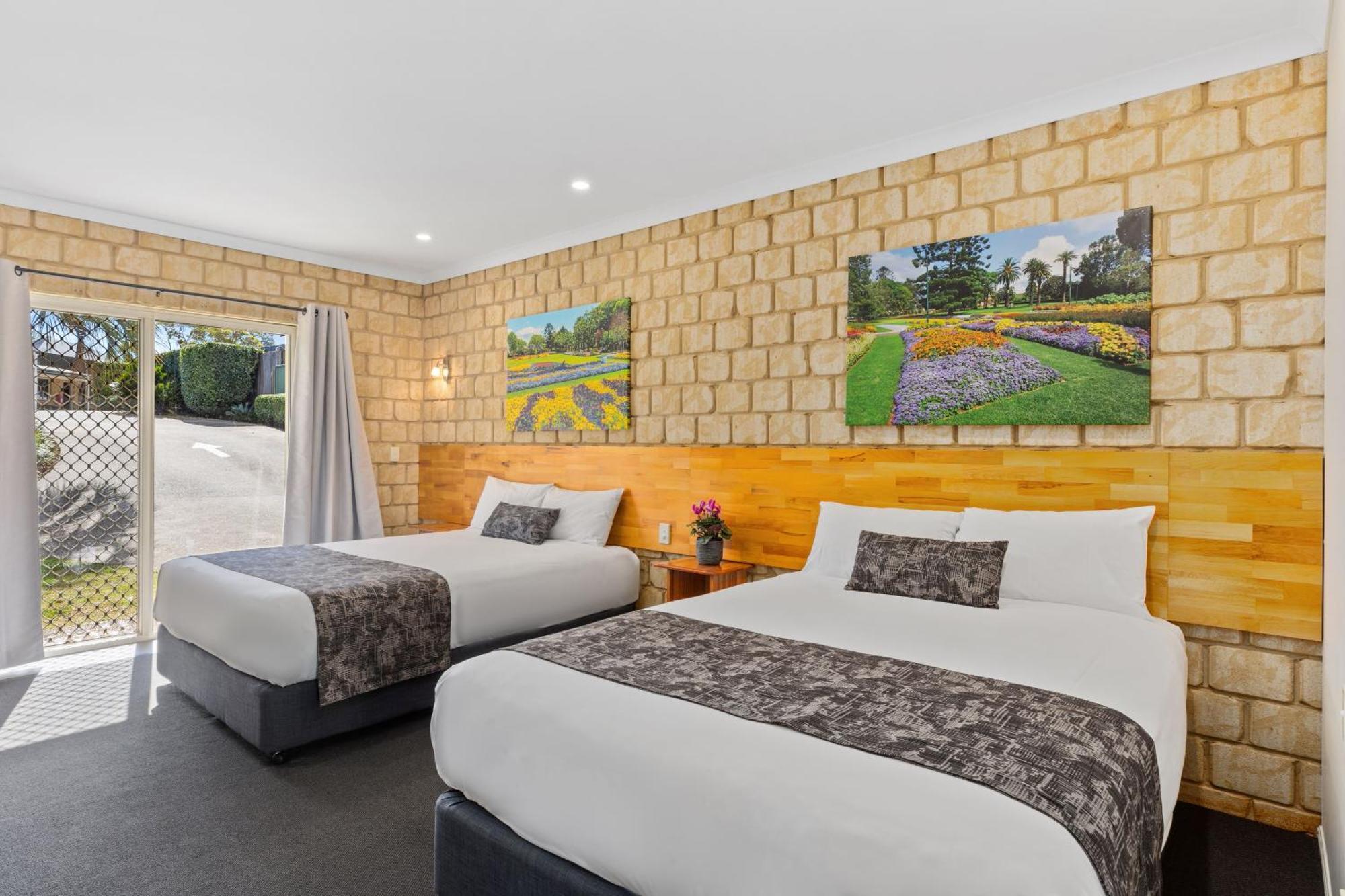 Great Divide Motor Inn Тувумба Екстер'єр фото