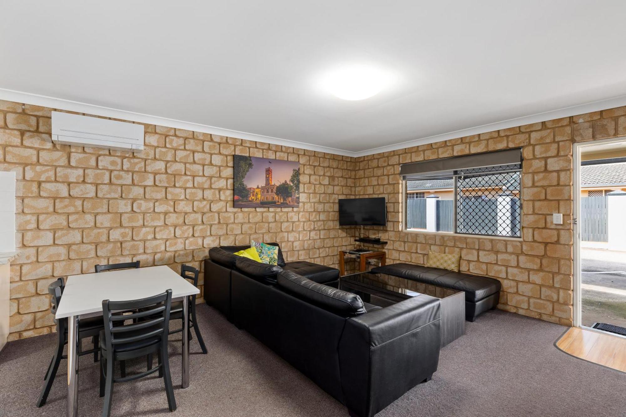 Great Divide Motor Inn Тувумба Номер фото