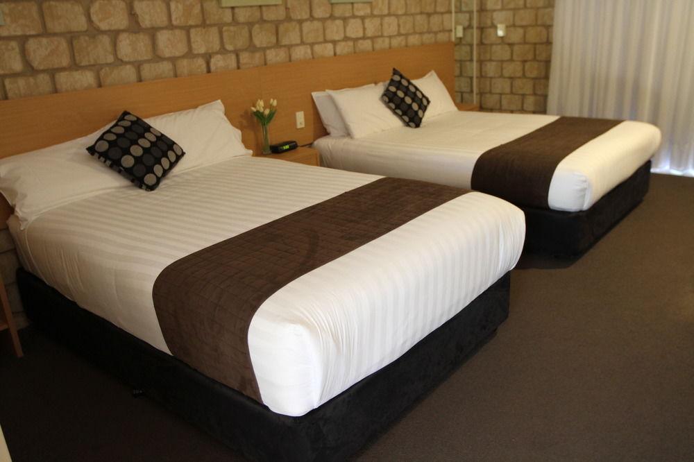 Great Divide Motor Inn Тувумба Екстер'єр фото