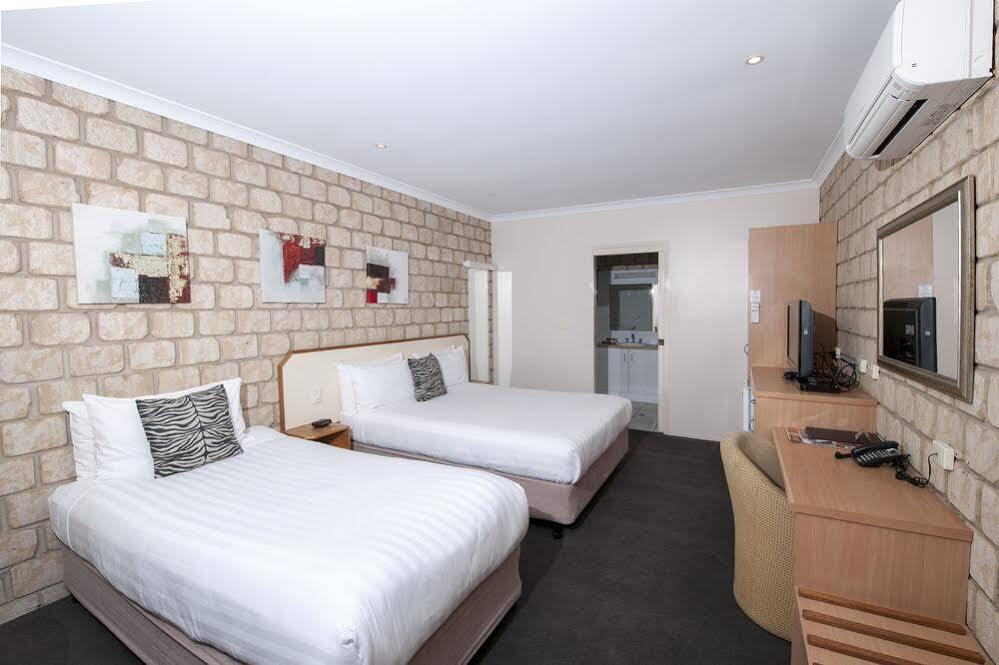 Great Divide Motor Inn Тувумба Екстер'єр фото